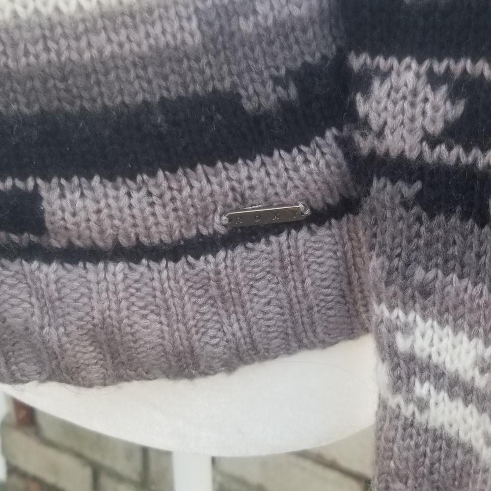 Roxy Aztec Print Crew Neck Sweater - Picture 4 of 7